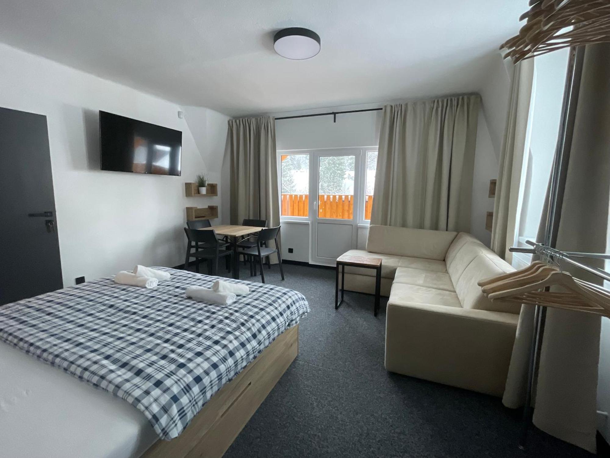Apartmany Svaty Mikulas Janské Lázně Kültér fotó